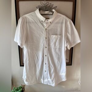 Nifty Genius White Short S
Button Down Minimalist Quiet Luxury Modern Classic